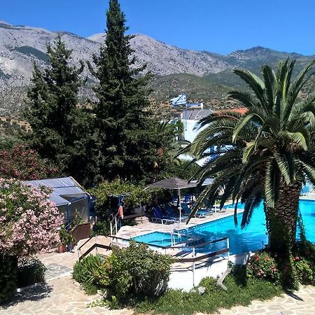 Hotel Sofia Marathókampos エクステリア 写真